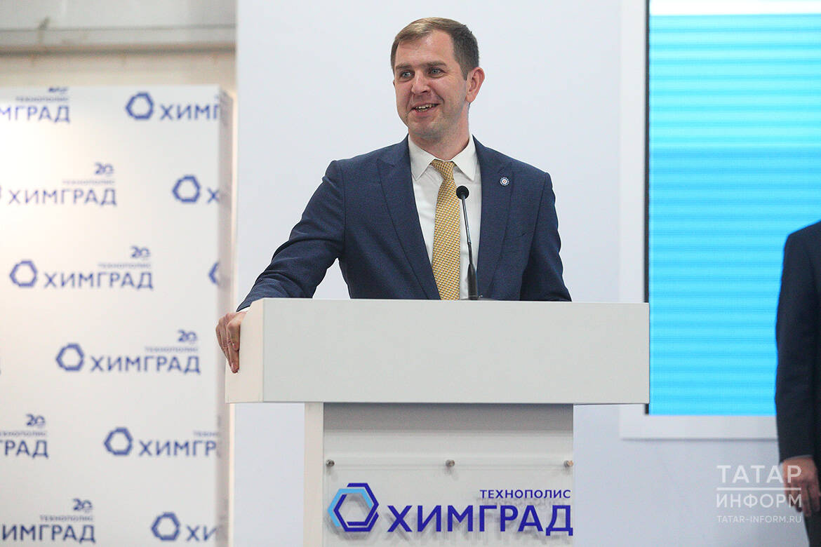 максим.jpg
