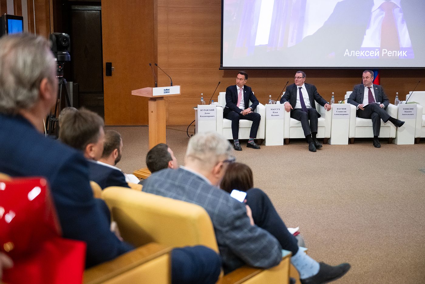 Круглый стол. Наумов. Малый зал 27.05.2025-35.jpg
